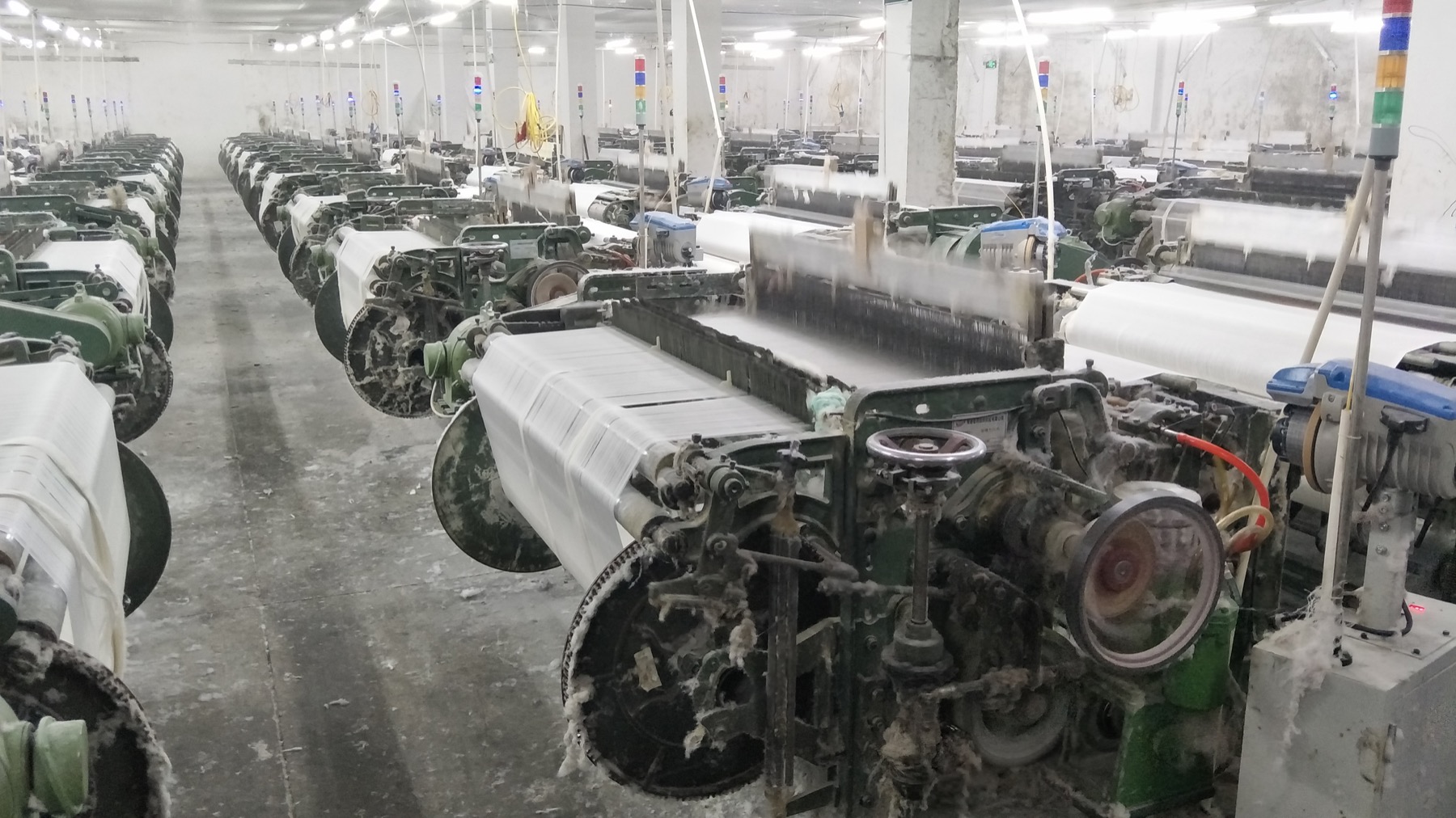 MG768 production line view in a textile factory